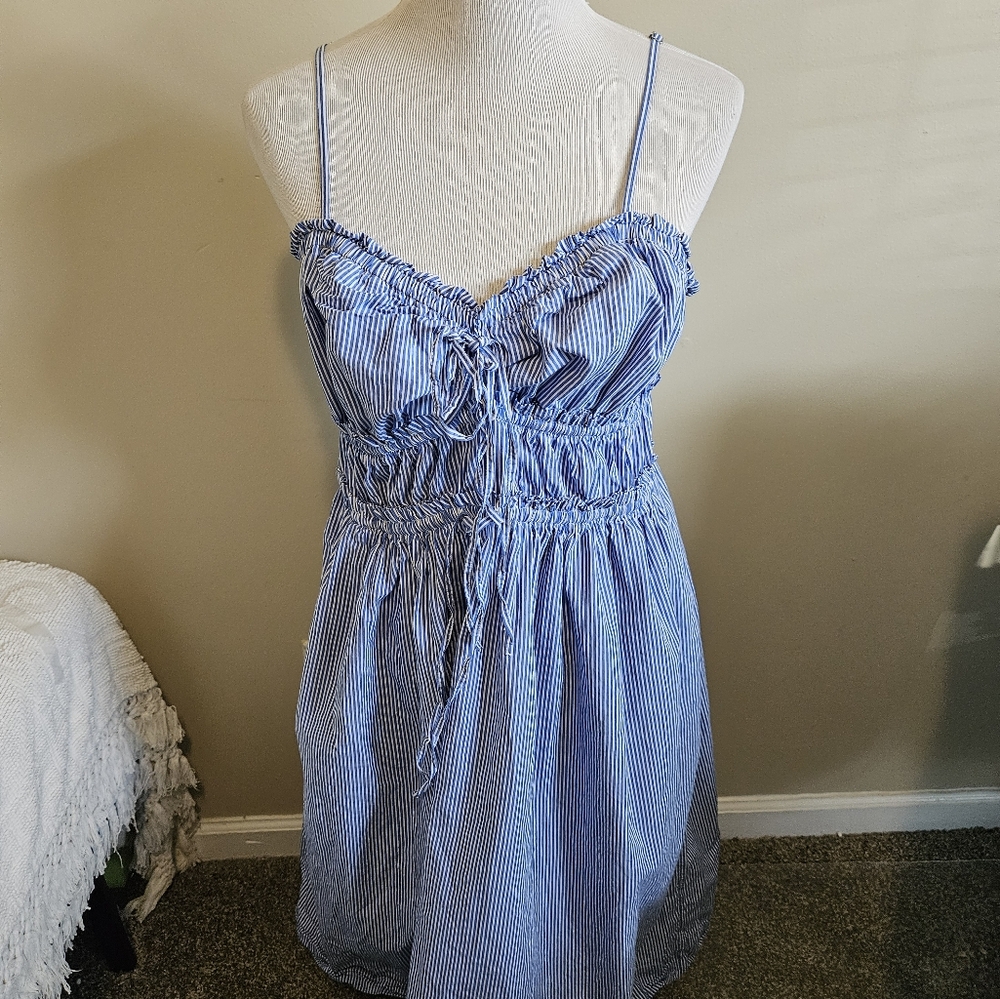 Free Asembley Blue and White Stripped Dress 100% Rayon Size Large. - Picture 7 of 16